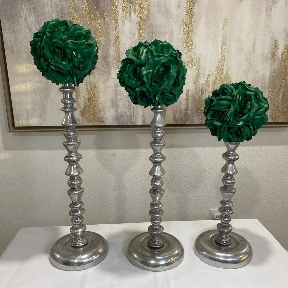 Elegant Silver Candle Holders with Green Floral Accents ⭐️